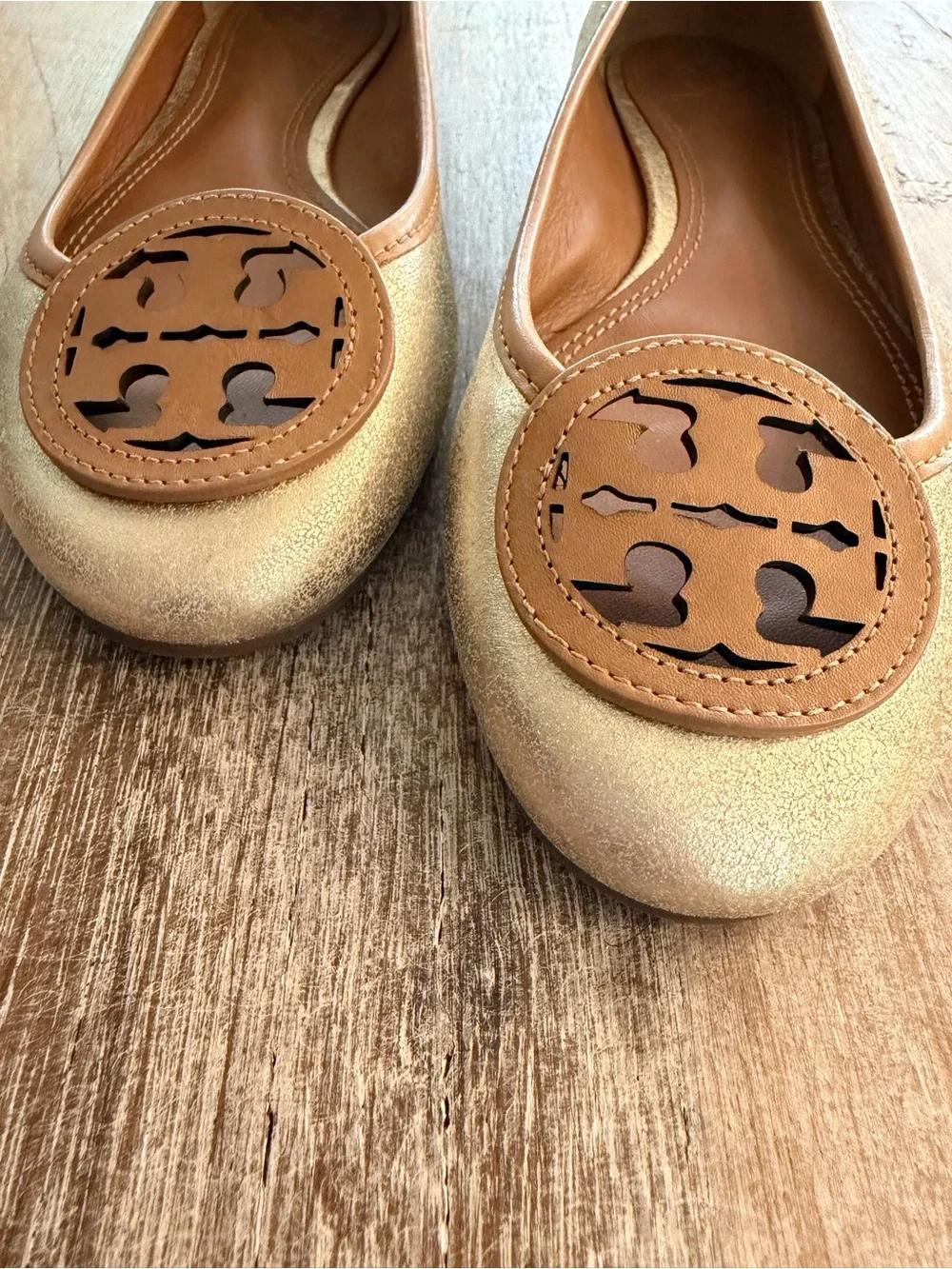 Tory Burch Louisa Ballet Flats Metallic Platinum Gold Blonde Leather Trim 7.5M